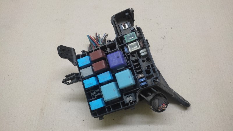 Блок предохранителей моторный отсек TOYOTA SOLARA 03-09 2004 3.3 3MZFE 82741-AA010 Б/У