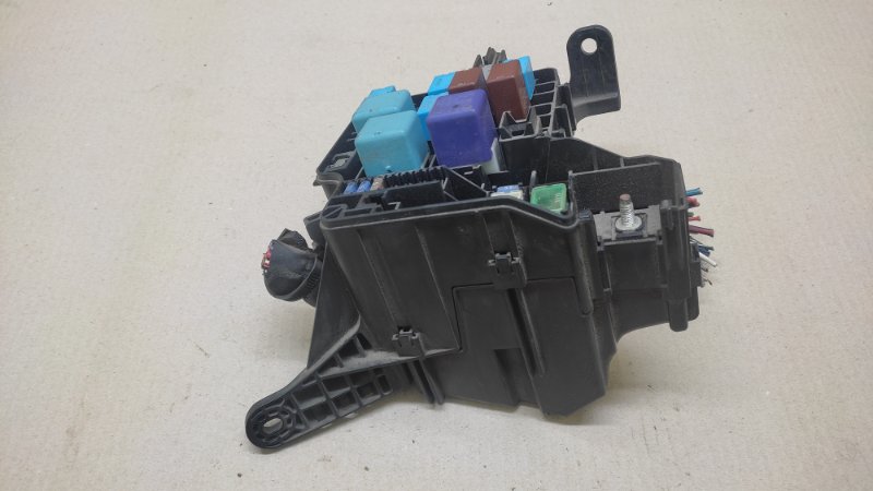 Блок предохранителей моторный отсек SOLARA 03-09 2004 3.3 3MZFE