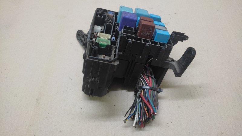 Блок предохранителей моторный отсек SOLARA 03-09 2004 3.3 3MZFE