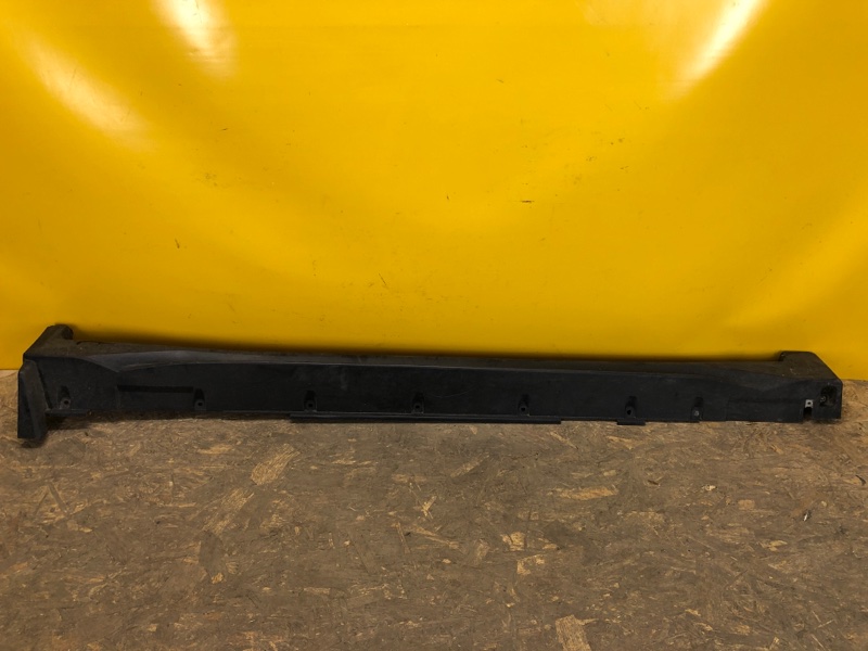 Накладка порога наружная правая NISSAN X-TRAIL/ROGUE T32 13-20 76850-6FL0A Б/У