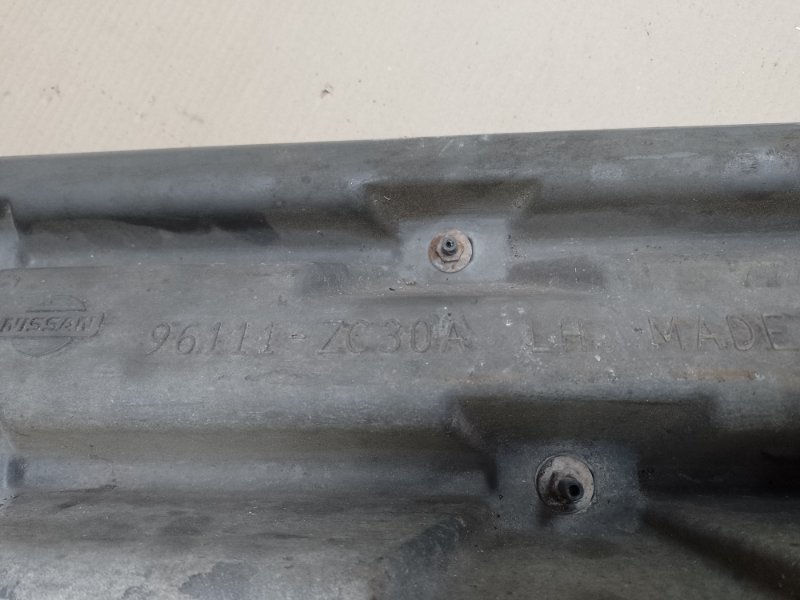 Подножка левая QX56 / TITAN / ARMADA 04-16 2008 VK56DE