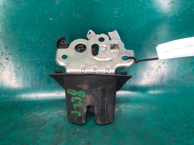 Замок крышки багажника AUDI Q5 08-16 2011 CAEB 2.0T 8R0 827 505 Б/У