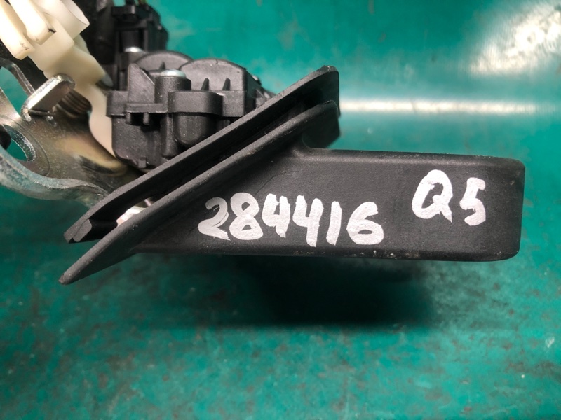 Замок крышки багажника Q5 08-16 2011 CAEB 2.0T