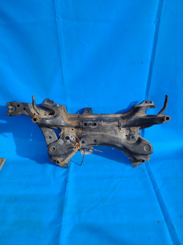 Балка передней подвески RAV4 05-12