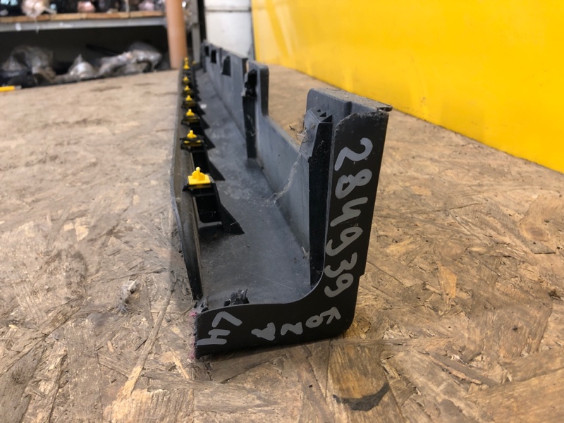 Накладка порога наружная левая KONA OS 17-23