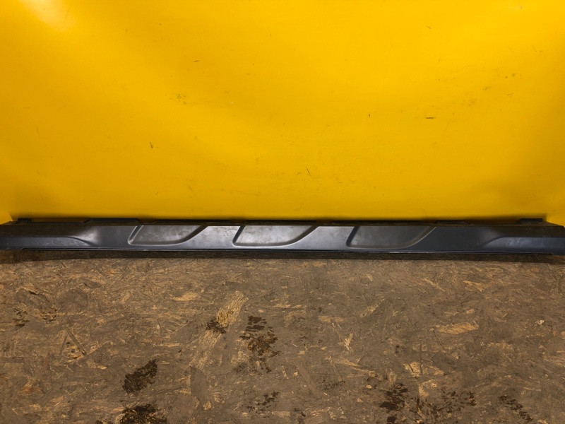 Накладка порога наружная правая HYUNDAI KONA OS 17-23 87752-J9500 Б/У