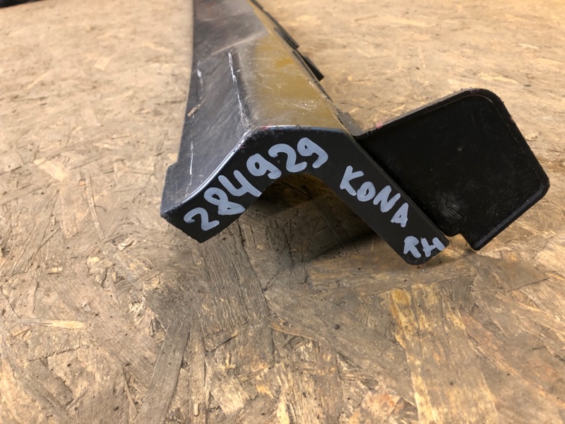 Накладка порога наружная правая KONA OS 17-23