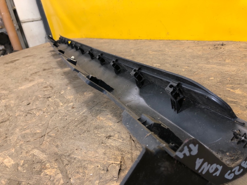 Накладка порога наружная правая HYUNDAI KONA OS 17-23