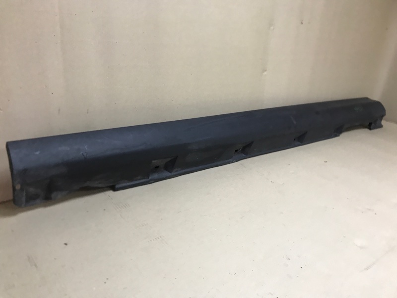 Накладка порога наружная левая FORD FOCUS 10-18 2018 MK3 2.0 C20HDEX CP9Z-5810177-B Б/У