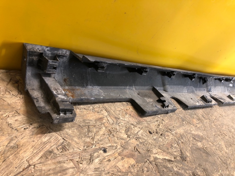 Накладка порога наружная правая HYUNDAI KONA OS 17-23