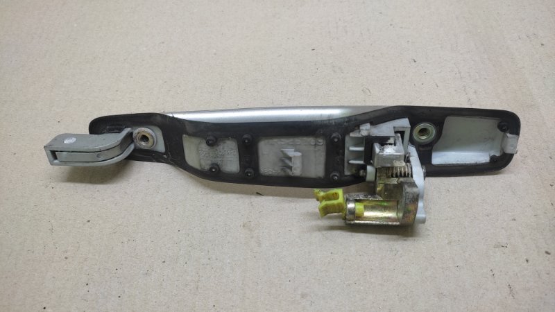 Ручка двери наружная задняя левая LANCER 4/5/6/7/8 88-02 Ручка двери наружная задняя левая LANCER 4/5/6/7/8 88-02