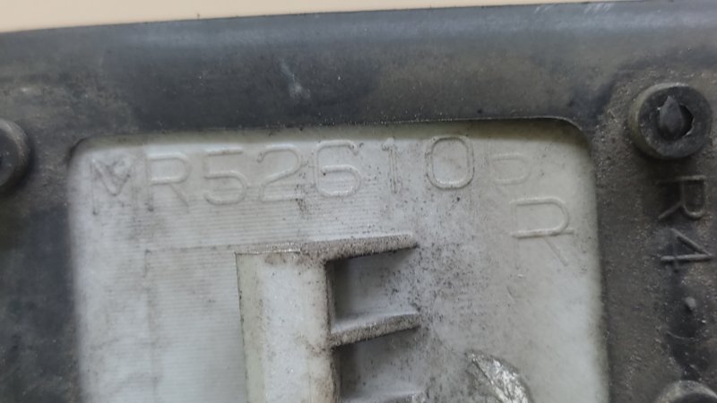 Ручка двери наружная передняя правая MITSUBISHI LANCER 4/5/6/7/8 88-02