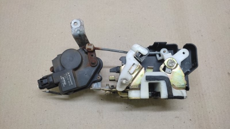 Замок двери задний правый LANCER 4/5/6/7/8 88-02 Замок двери задний правый LANCER 4/5/6/7/8 88-02