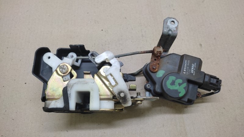 Замок двери задний левый LANCER 4/5/6/7/8 88-02 Замок двери задний левый LANCER 4/5/6/7/8 88-02