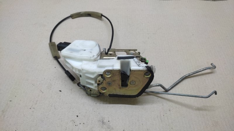 Замок двери передний правый LANCER 4/5/6/7/8 88-02