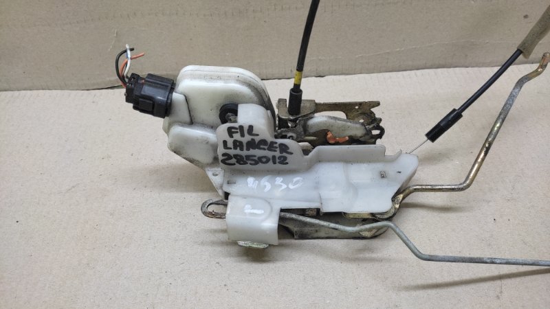 Замок двери передний левый LANCER 4/5/6/7/8 88-02