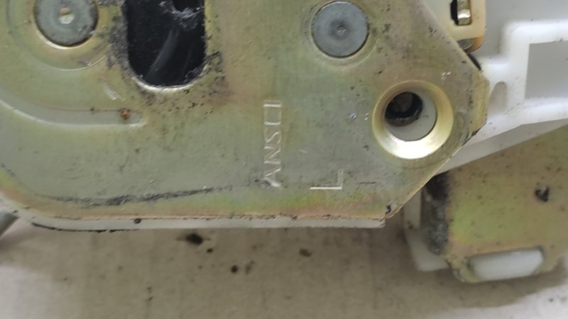 Замок двери передний левый LANCER 4/5/6/7/8 88-02