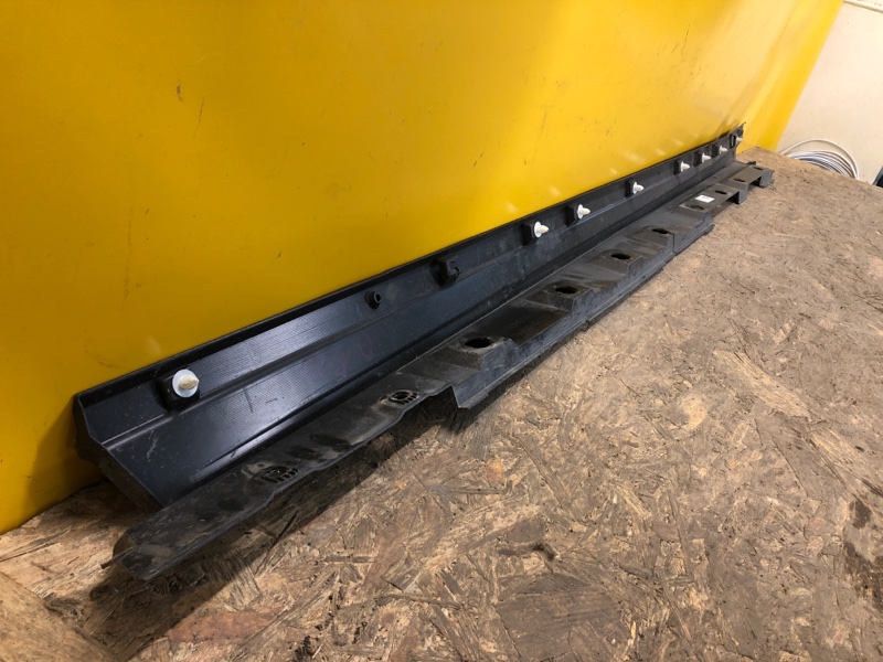 Накладка порога наружная правая TOYOTA RAV4 18-