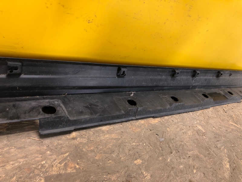 Накладка порога наружная левая RAV4 18-