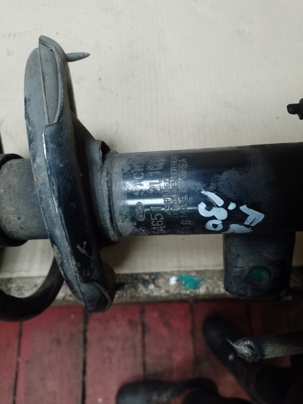 Амортизатор передний левый I30 FD 07-12 Амортизатор передний левый I30 FD 07-12