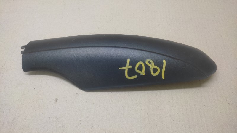 Запчасть заглушка рейлинга передняя правая TOYOTA SIENNA 03-10 2006 3.5 2GR-FE 63491-AE010 Б/У Заглушка рейлинга передняя правая TOYOTA SIENNA 03-10 2006 3.5 2GR-FE 63491-AE010 Б/У