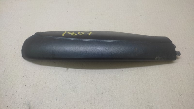 Заглушка рейлинга передняя правая SIENNA 03-10 2006 3.5 2GR-FE Заглушка рейлинга передняя правая SIENNA 03-10 2006 3.5 2GR-FE