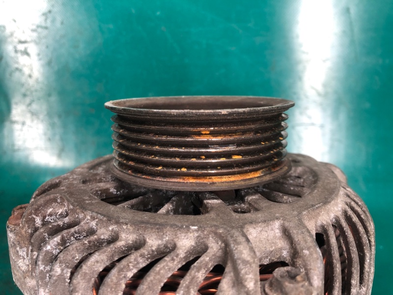 Генератор OUTLANDER 03-07 Внедорожник 2.4