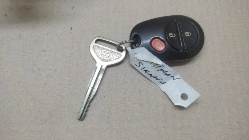 Замок зажигания SIENNA 03-10 2006 3.5 2GR-FE