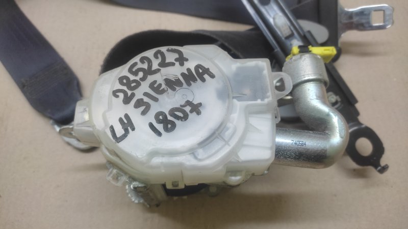 Ремень безопасности левый SIENNA 03-10 2006 3.5 2GR-FE