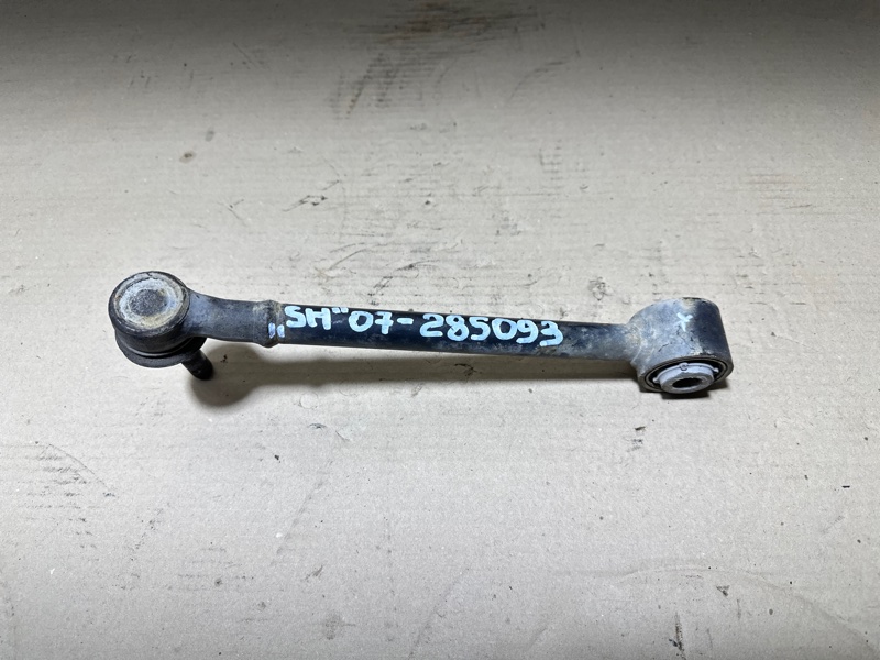 Рычаг задней подвески поперечный нижний передний SUBARU FORESTER SH 07-12 20250FG021 Б/У