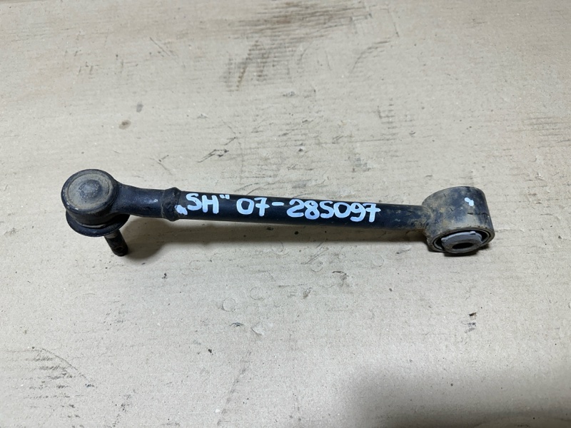 Рычаг задней подвески поперечный нижний передний SUBARU FORESTER SH 07-12 20250FG021 Б/У