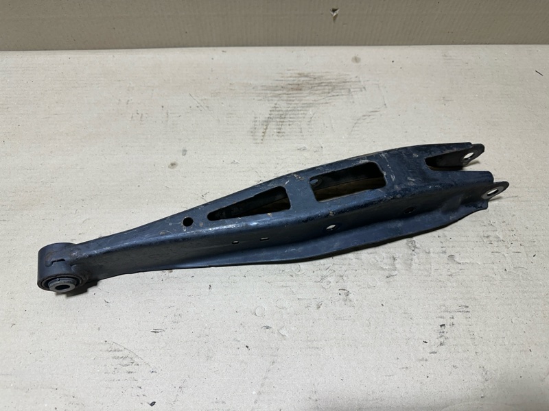 Рычаг задней подвески поперечный нижний задний SUBARU FORESTER SH 07-12