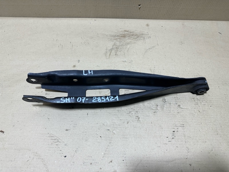 Рычаг задней подвески поперечный нижний задний SUBARU FORESTER SH 07-12 20250FG041 Б/У