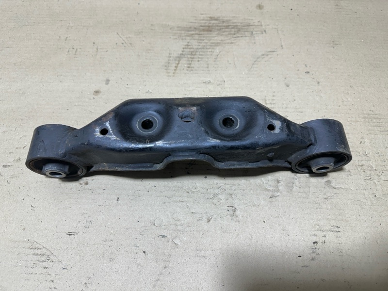Кронштейн редуктора задний SUBARU FORESTER SH 07-12