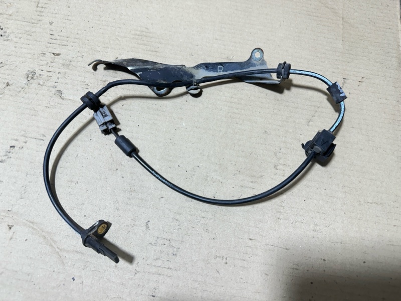 Датчик ABS задний правый SUBARU FORESTER SH 07-12 27540SC000 Б/У