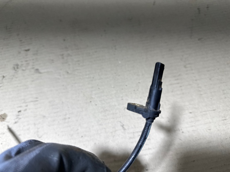 Датчик ABS задний правый SUBARU FORESTER SH 07-12