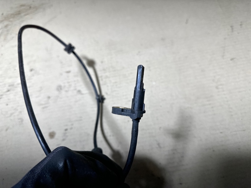 Датчик ABS задний левый SUBARU FORESTER SH 07-12