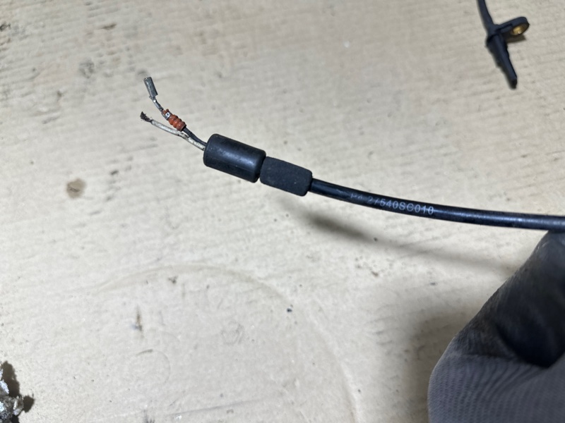 Датчик ABS задний левый FORESTER SH 07-12