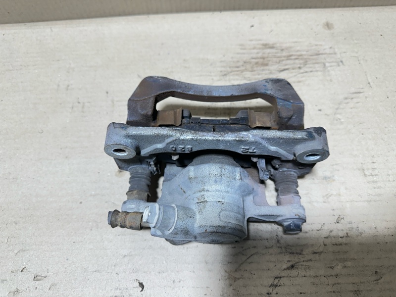 Суппорт тормозной задний левый SUBARU FORESTER SH 07-12