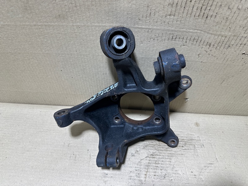 Цапфа левая FORESTER SH 07-12