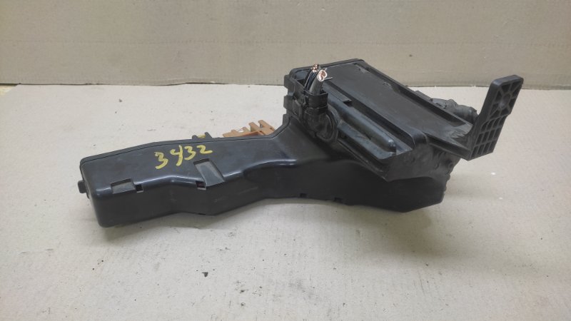 Блок предохранителей моторный отсек AVALON 99-05 2000 3.0 1MZFE