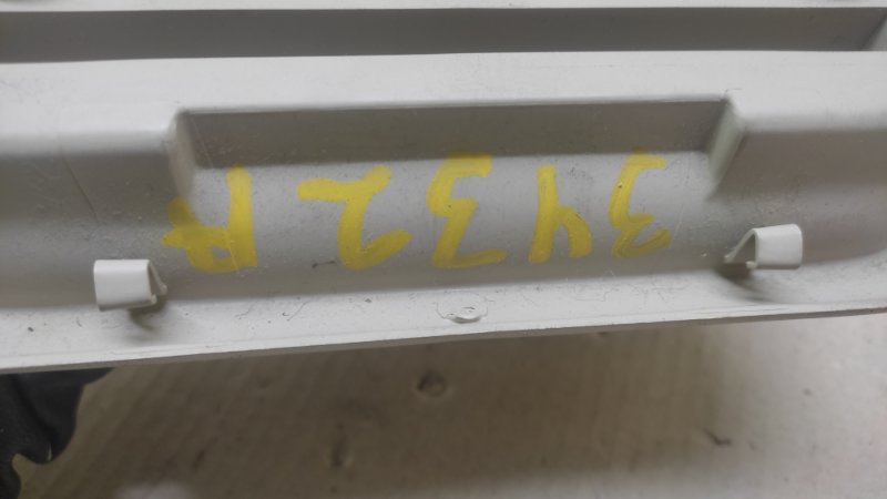 Плафон салона AVALON 99-05 2000 3.0 1MZFE