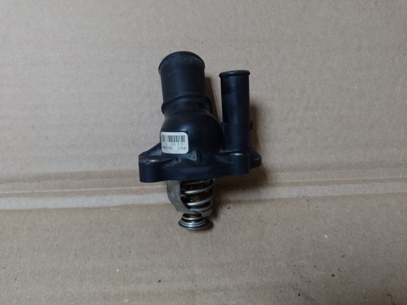Запчасть термостат FORD FUSION 14- 2014 2.5L 3M4Z-8575-B Б/У Термостат FORD FUSION 14- 2014 2.5L 3M4Z-8575-B Б/У