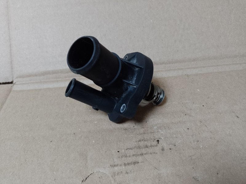 Термостат FUSION 14- 2014 2.5L Термостат FUSION 14- 2014 2.5L