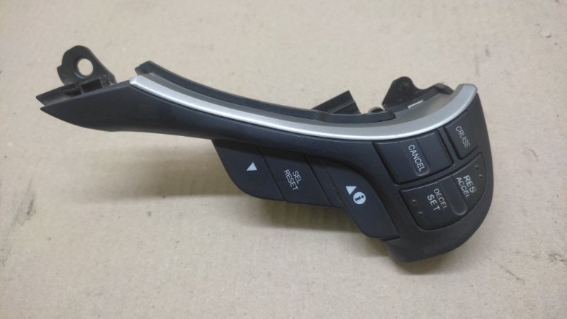 Запчасть кнопки на руль правые ACURA RDX 12-19 2017 TB4 3.5 J35Z2 36770-TX4-A01 Б/У Кнопки на руль правые ACURA RDX 12-19 2017 TB4 3.5 J35Z2 36770-TX4-A01 Б/У