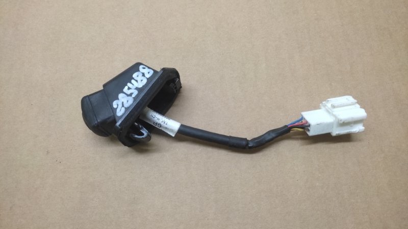 Запчасть камера заднего вида ACURA RDX 12-19 2017 TB4 3.5 J35Z2 39530-TX4-A11 Б/У Камера заднего вида ACURA RDX 12-19 2017 TB4 3.5 J35Z2 39530-TX4-A11 Б/У