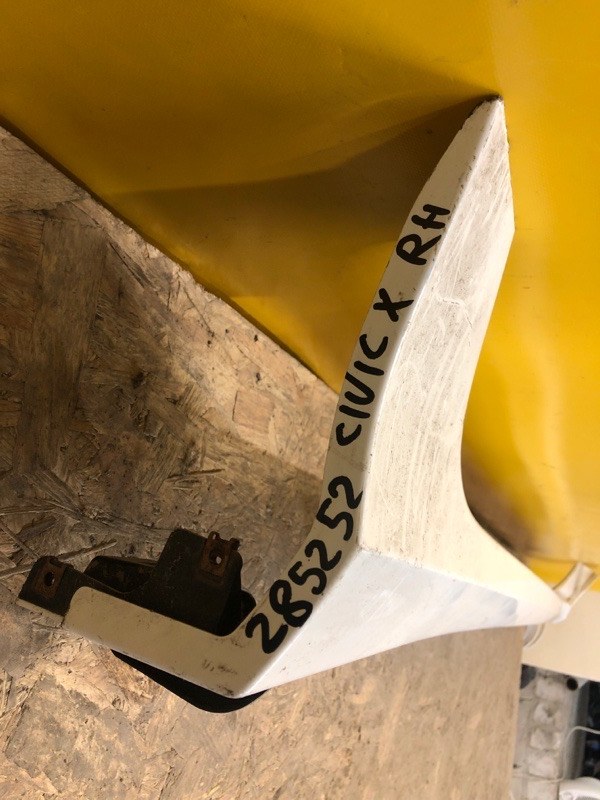 Накладка порога наружная правая CIVIC FC/FK 15-