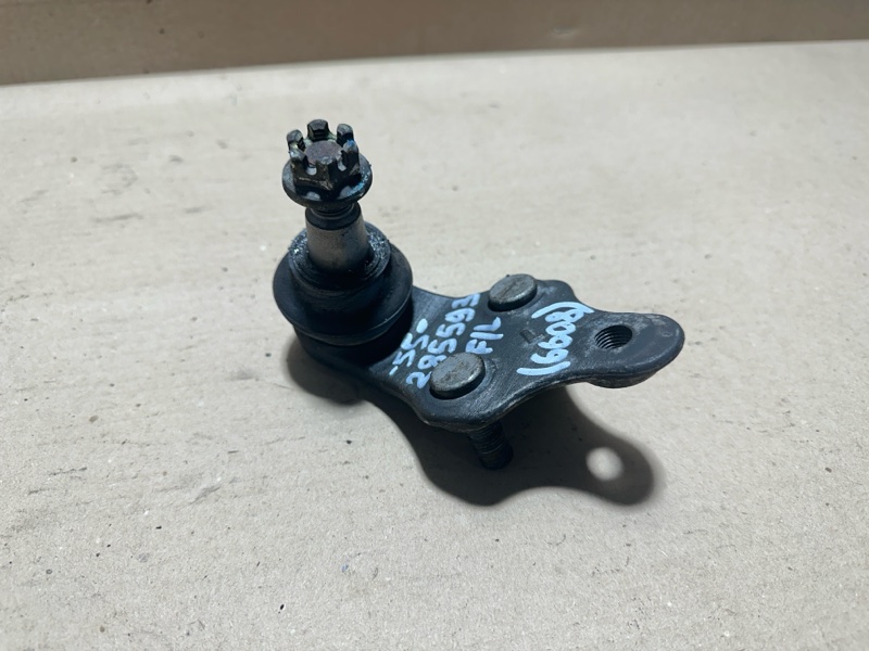Шаровая опора передняя левая TOYOTA CAMRY 55 14-17 2015 2.5 2ARFE 43340-09170 Б/У