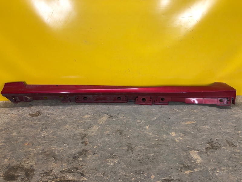 Запчасть накладка порога наружная левая TOYOTA PRIUS 16- 75860-47080 Б/У Накладка порога наружная левая TOYOTA PRIUS 16- 75860-47080 Б/У