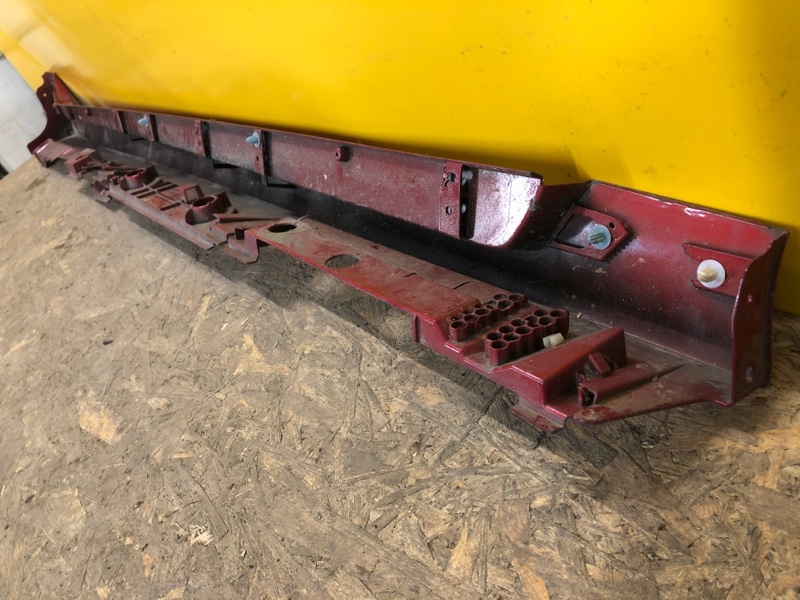 Накладка порога наружная левая PRIUS 16- Накладка порога наружная левая PRIUS 16-